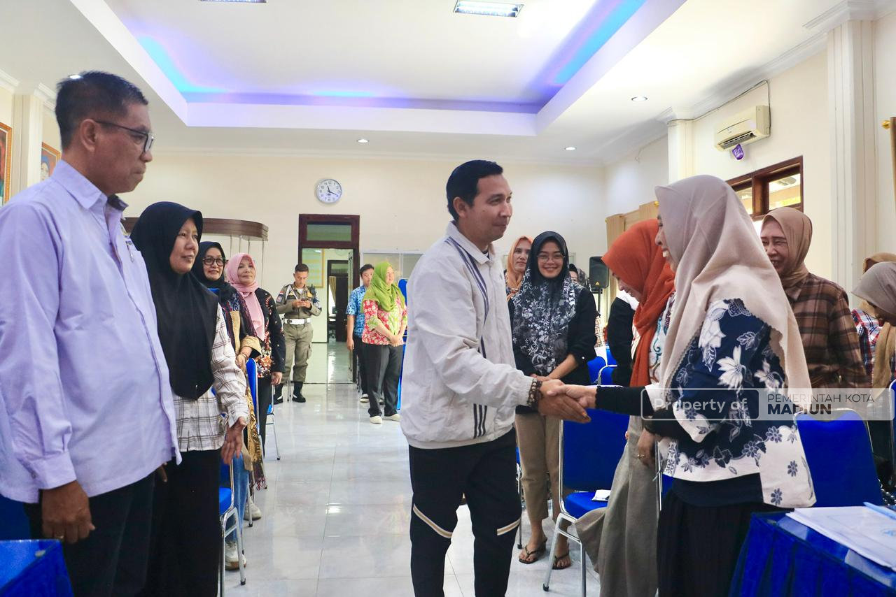 Hadiri RAT Koperasi Pendekar, Plt Wali Kota Dorong Koperasi Jadi Motor Penggerak UMKM Naik Kelas