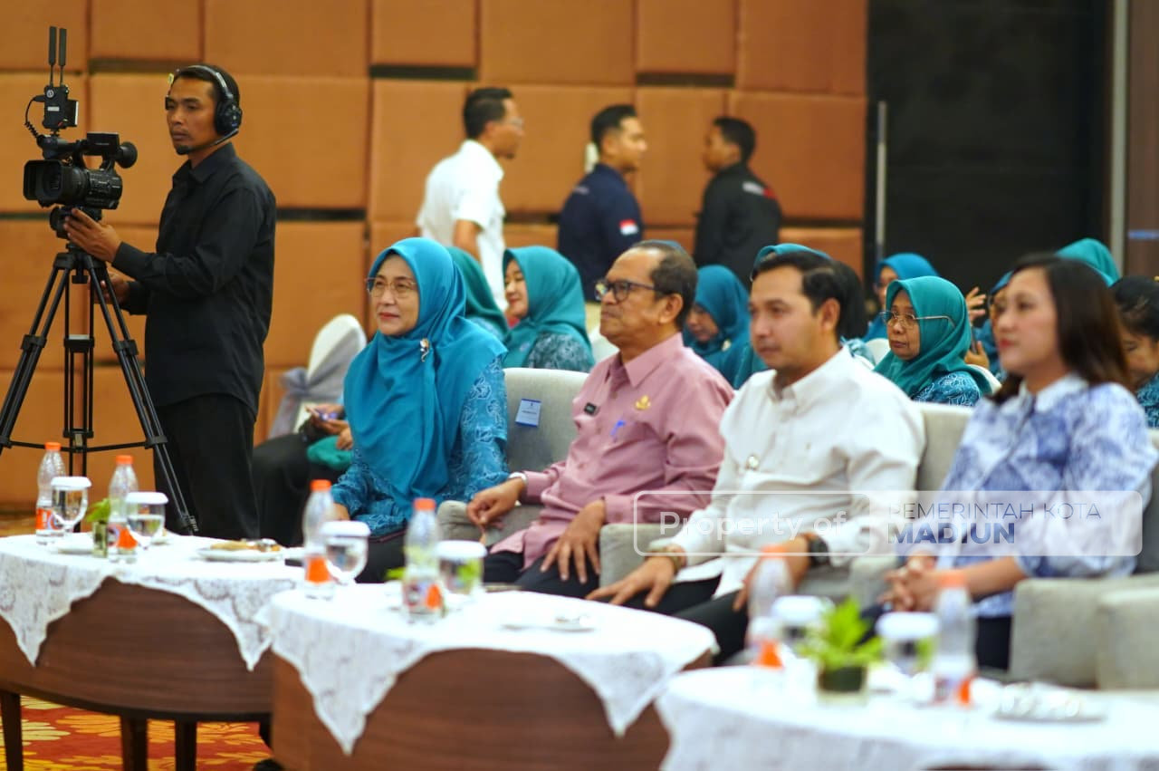 Penutupan Program CEMARA dan Beri Edukasi SEHATI, Wali Kota Tekankan Pentingnya Literasi Keuangan