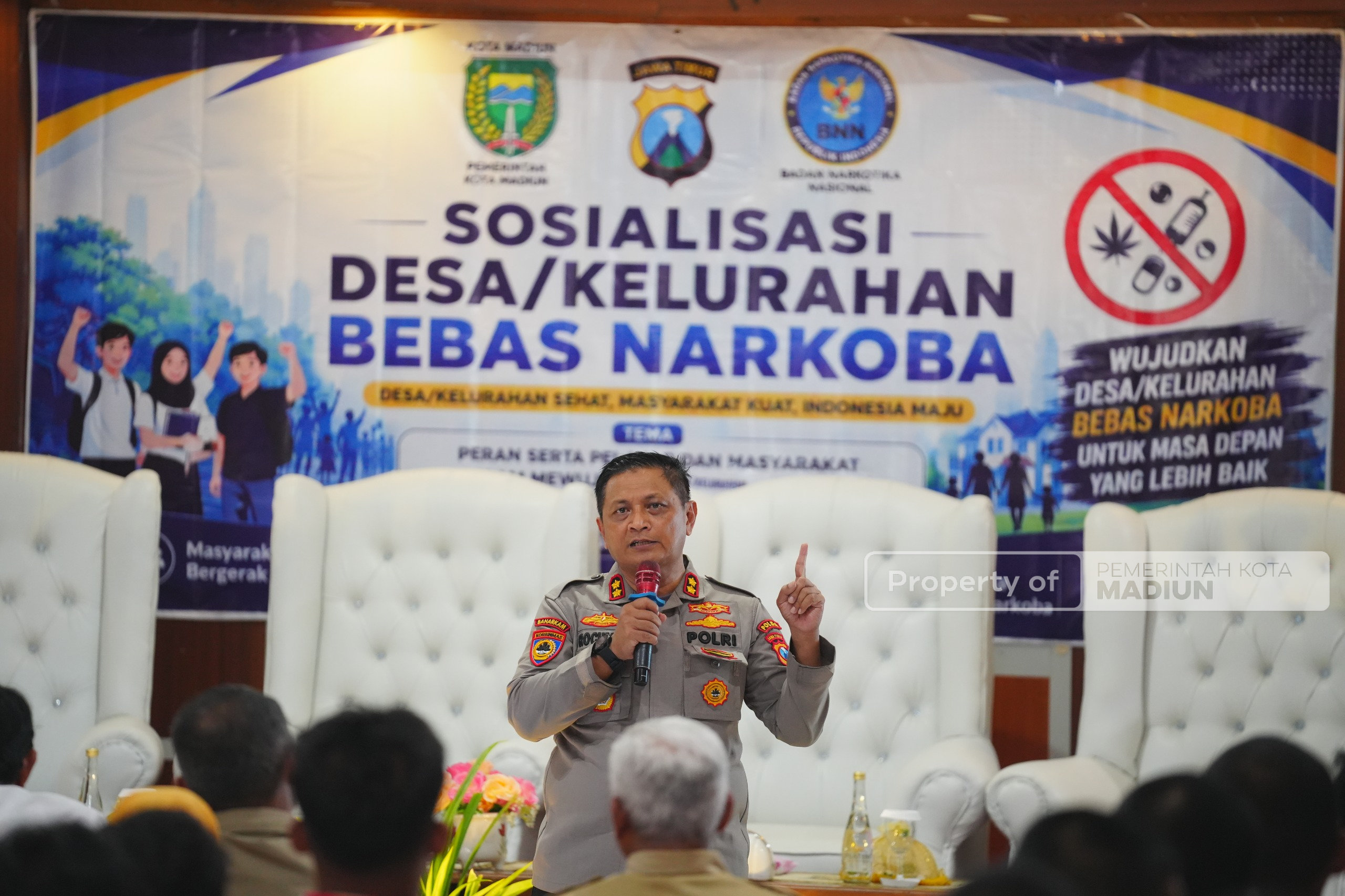 Plt Wali Kota Dorong Peran Masyarakat Wujudkan Kelurahan Bersinar