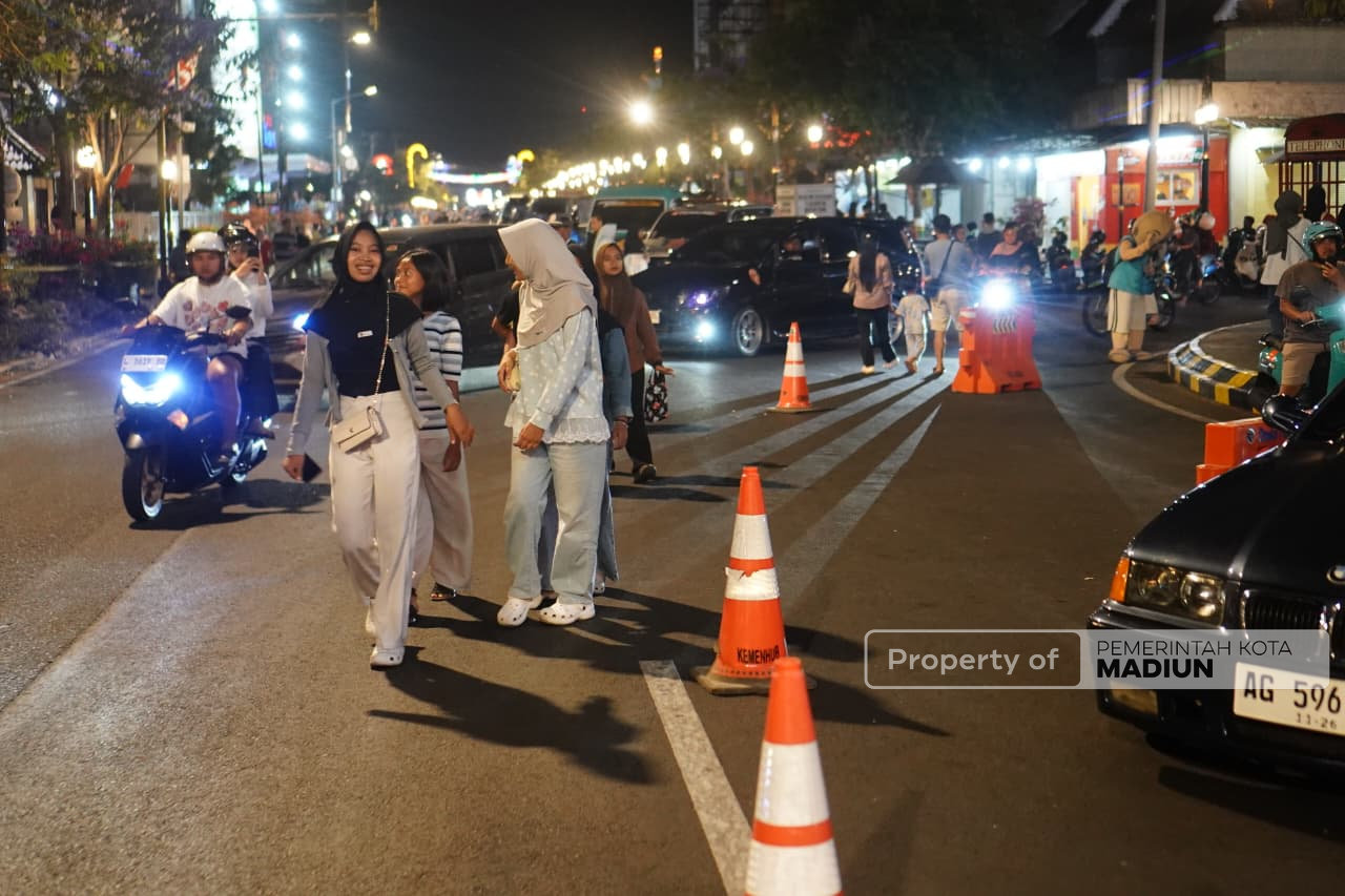 Tinjau Spectra Night, Plt Wali Kota: Ini Adalah Tempat Ajang Show Kreativitas