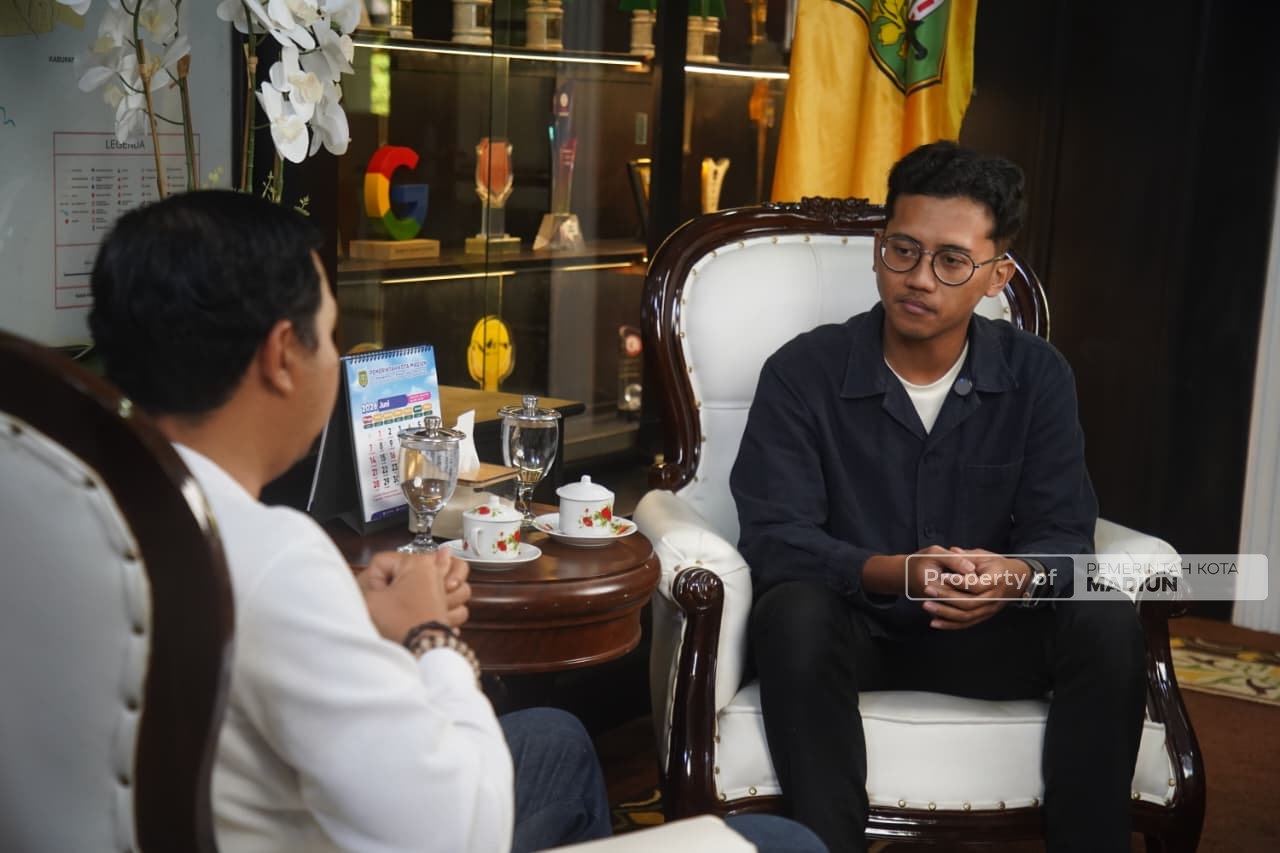 Podcast Perdana dengan New Media, Plt Wali Kota Bahas Hari Jadi hingga Tanggapi Berbagai Isu di Dunia Maya