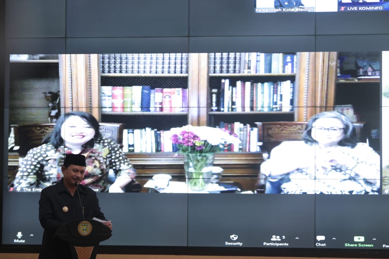 Tindak Lanjut Kerjasama Sister City, Wali Kota Gelar Pertemuan Bersama Dubes Indonesia untuk Ceko