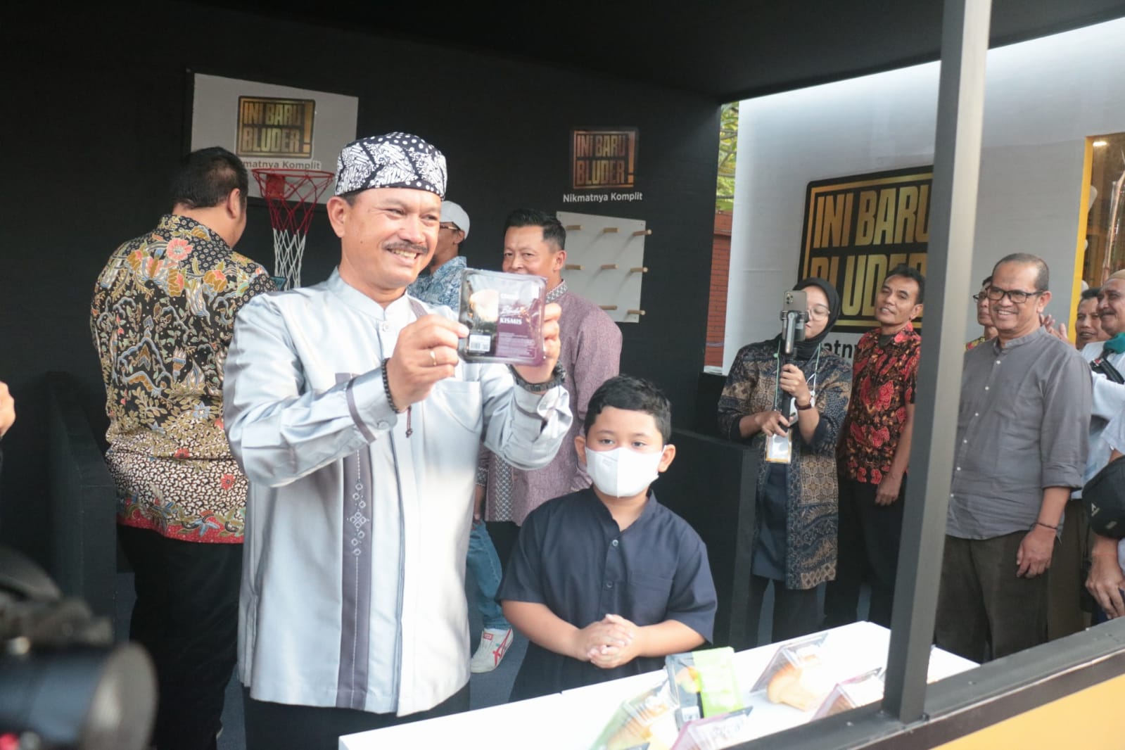 Buka Festival Ramadan Bluder Cokro, Wali Kota Harap UMKM Kota Go Internasional