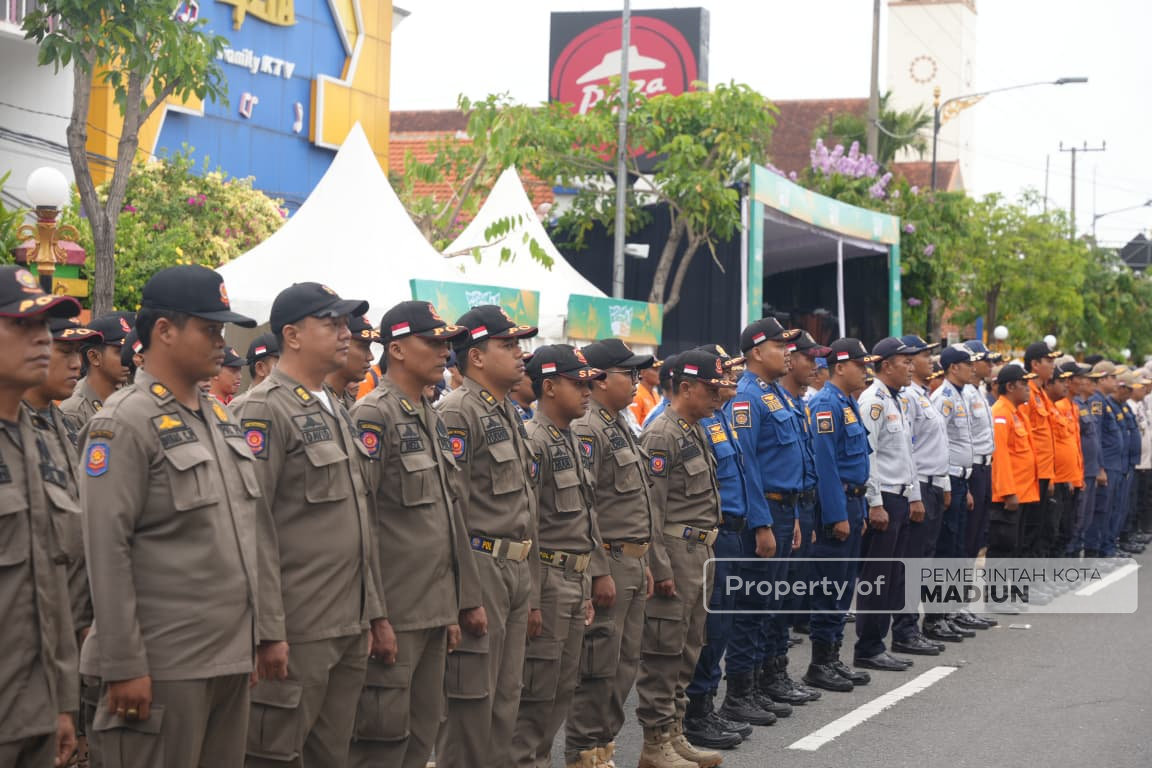 Apel Satgas Tahun Baru 2026, Wawali Ajak Wujudkan ‘Madiun Berkilau’ yang Nyaman dan Aman