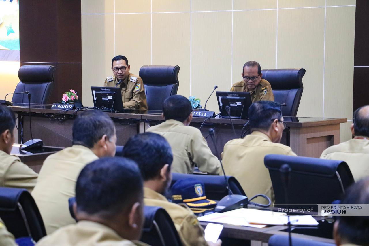 Pimpin Rapat Dinas, Plt Wali Kota Madiun Tekankan Kesiapan OPD dan Pelayanan Publik Jelang Lebaran