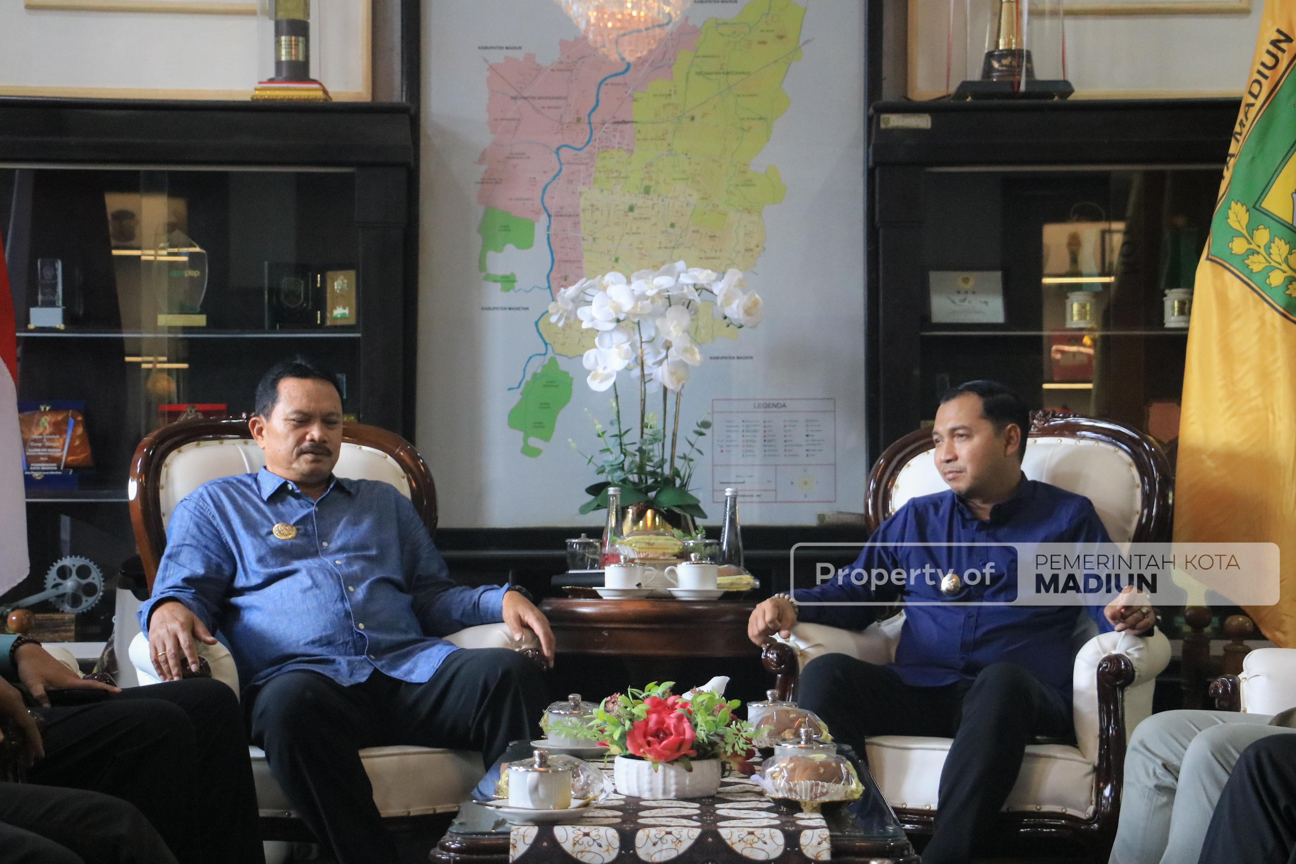 Terima Audiensi Pengurus Baru DPD PKS, Wali Kota Dorong Komitmen dan Karya Nyata untuk Warga