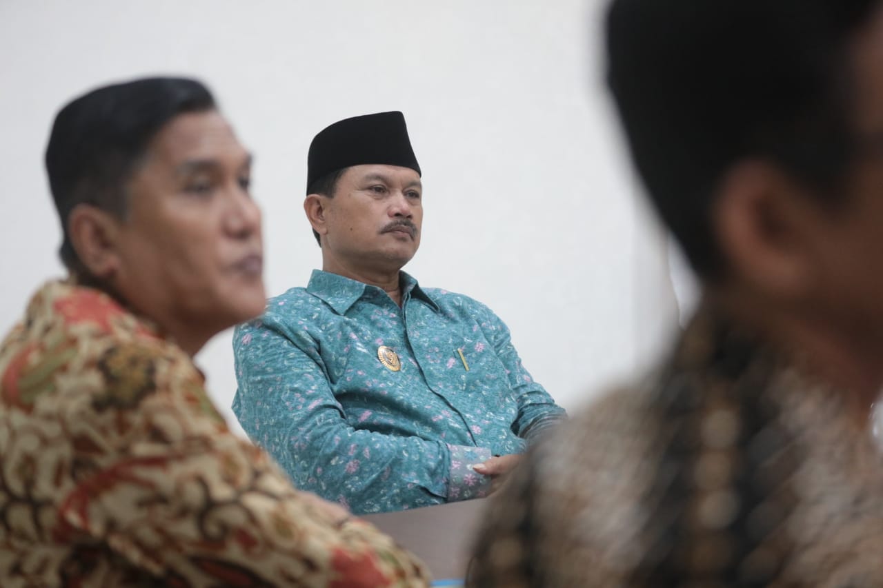 Pimpin Rapat Pembangunan RTH Kota Madiun, Wali Kota Imbau Rekanan Bekerja Optimal