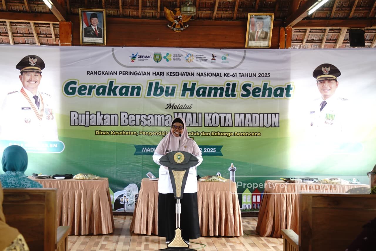 Tekan Angka Stunting dalam Peringatan HKN ke-61, Pemkot Madiun Ajak Ibu Hamil Rujakan