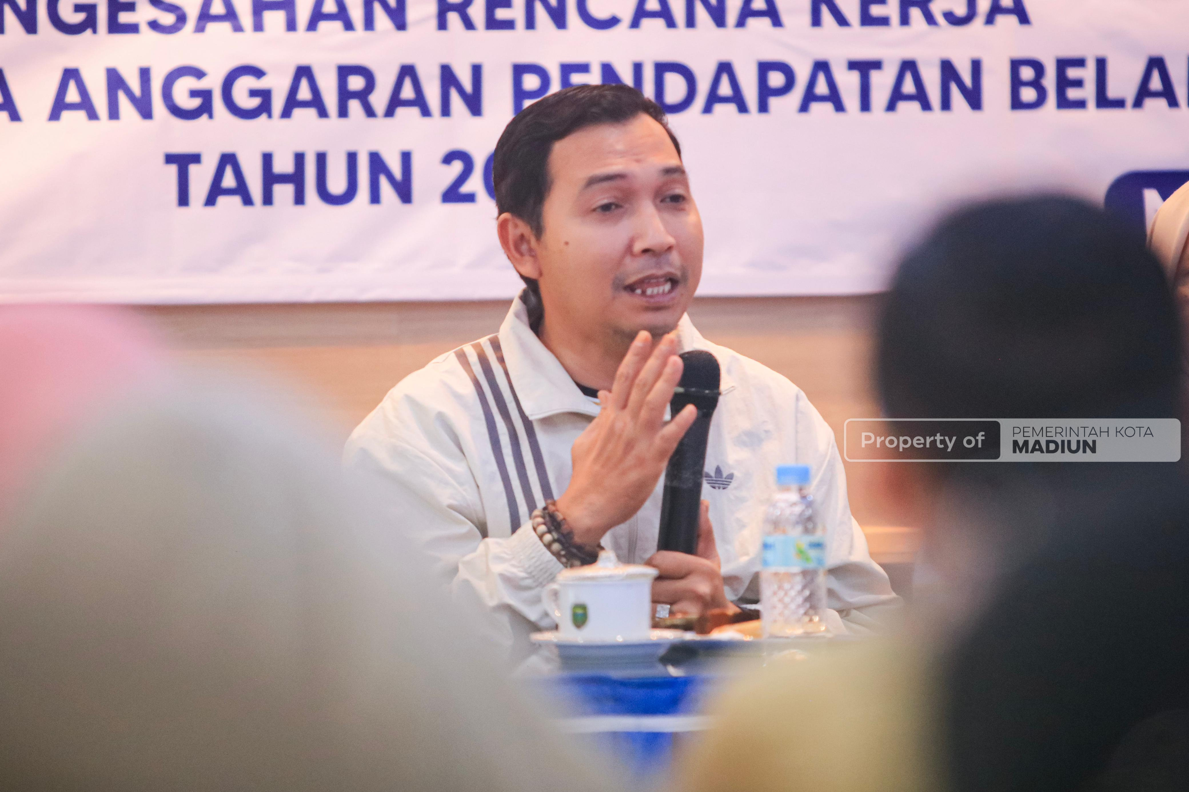 Hadiri RAT Koperasi Pendekar, Plt Wali Kota Dorong Koperasi Jadi Motor Penggerak UMKM Naik Kelas