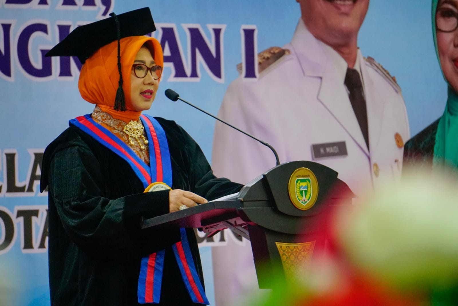 Selesaikan Pendidikan SOTH dan Selantang, Emak-Emak dan Lansia Laksanakan Wisuda