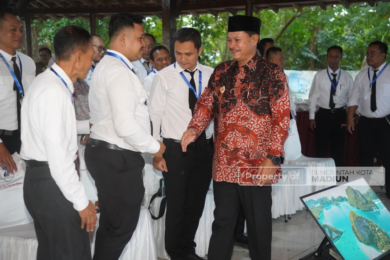 Terima Studi Lapangan PERPAMSI, Wali Kota Madiun Tekankan Sinergi Antardaerah