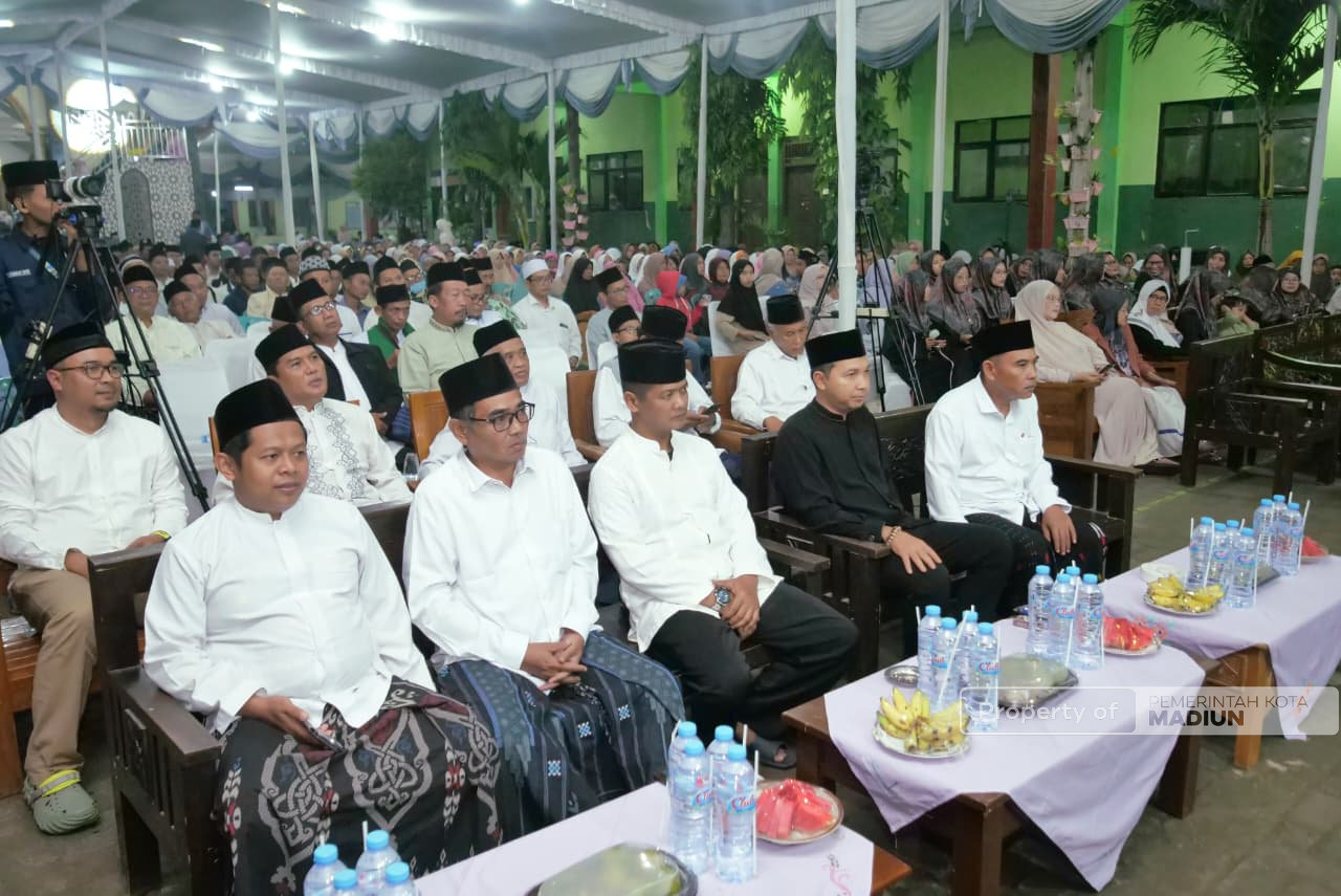 Hadiri Haul ke-47 Al-Mujaddadiyyah, Plt Wali Kota Madiun Perkuat Sinergi Serta Wujudkan Visi Madiun Kota Pintar