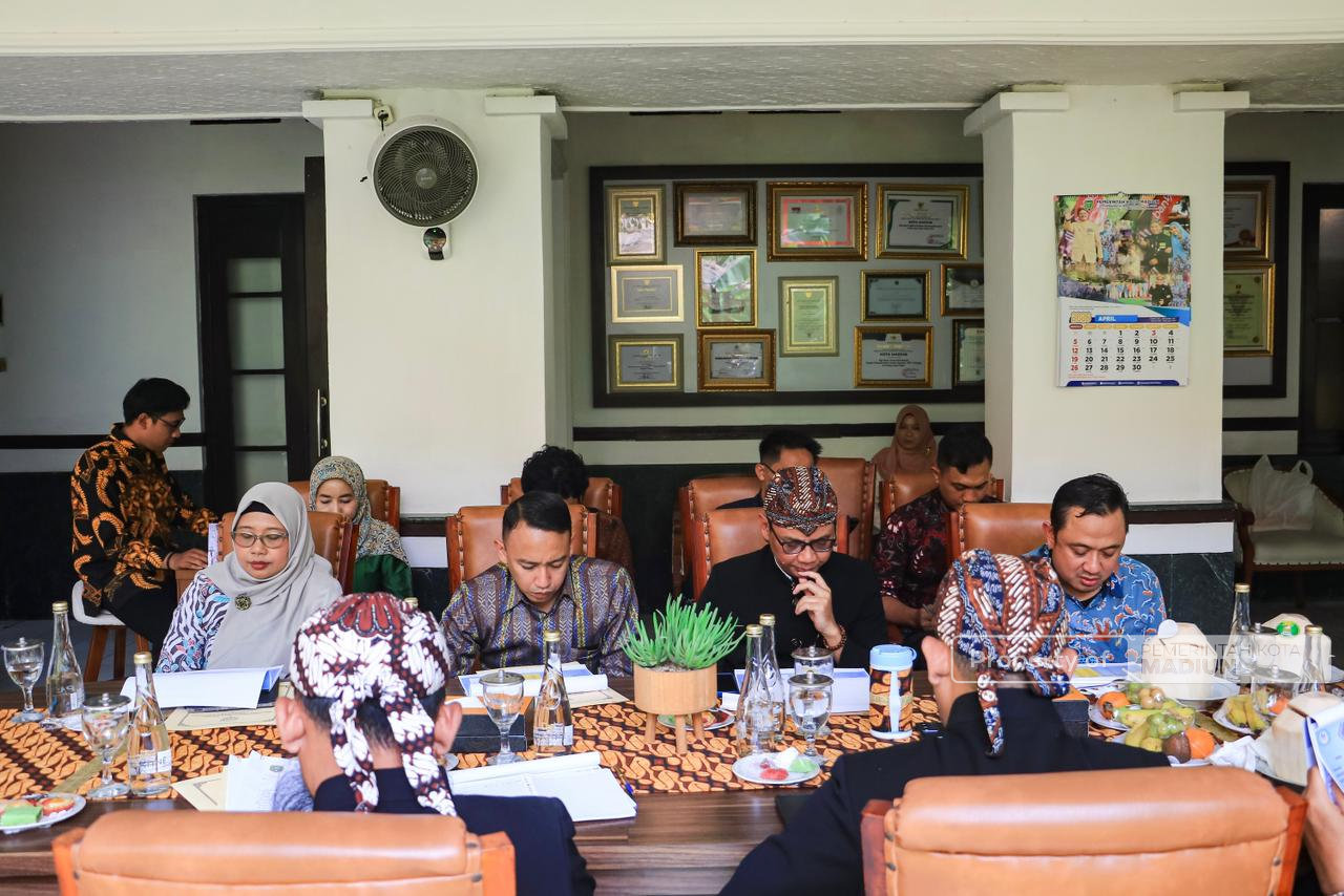 Evaluasi Kinerja BPR, Plt Wali Kota Dorong Penguatan Modal serta Optimalkan Target 2026