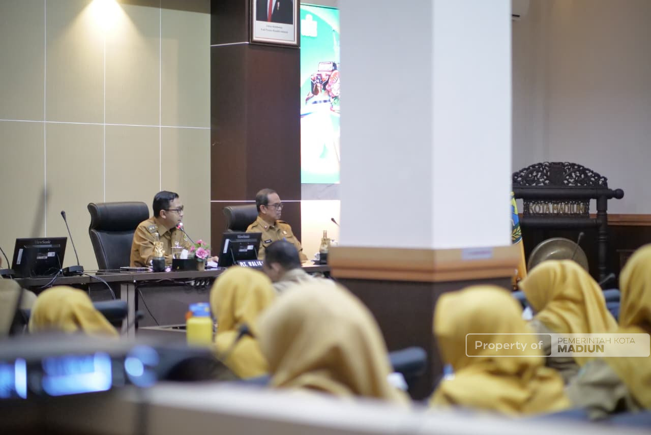 Plt Wali Kota Madiun Pacu Kinerja OPD Lewat Apel dan Rakor di Balai Kota