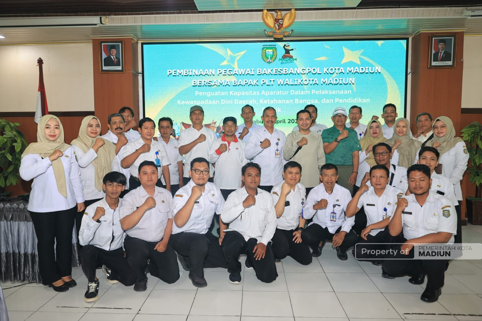 Gelar Pembinaan, Plt Wali Kota Harap Karyawan Bakesbangpol Solid dan Kompak