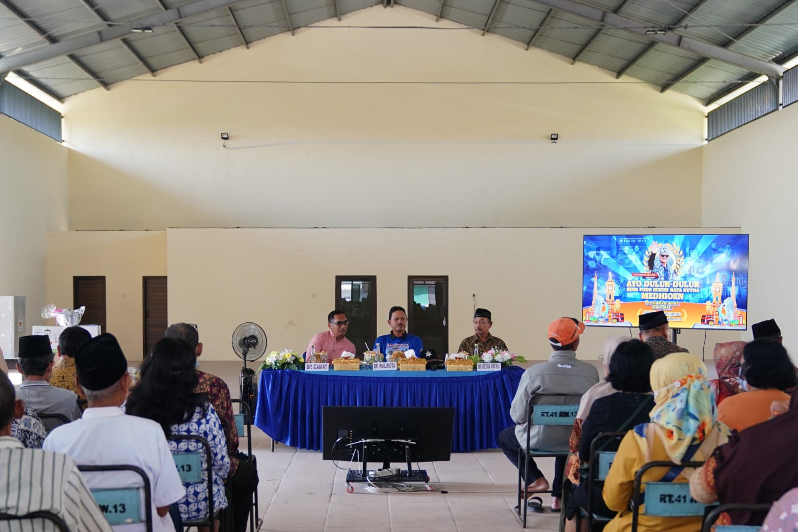 Saksikan Prosesi Pecah RT Warga Kelurahan Taman, Wali Kota Imbau Stakeholder Segera Urus Dokumen Administrasi