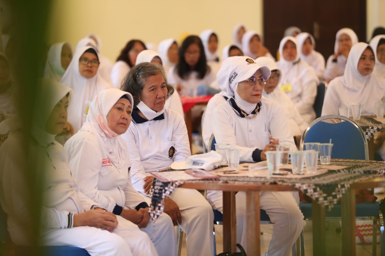Dukung Peningkatan Kesehatan Lansia, Wali Kota Gelar Pelatihan Instruktur Senam Lansia