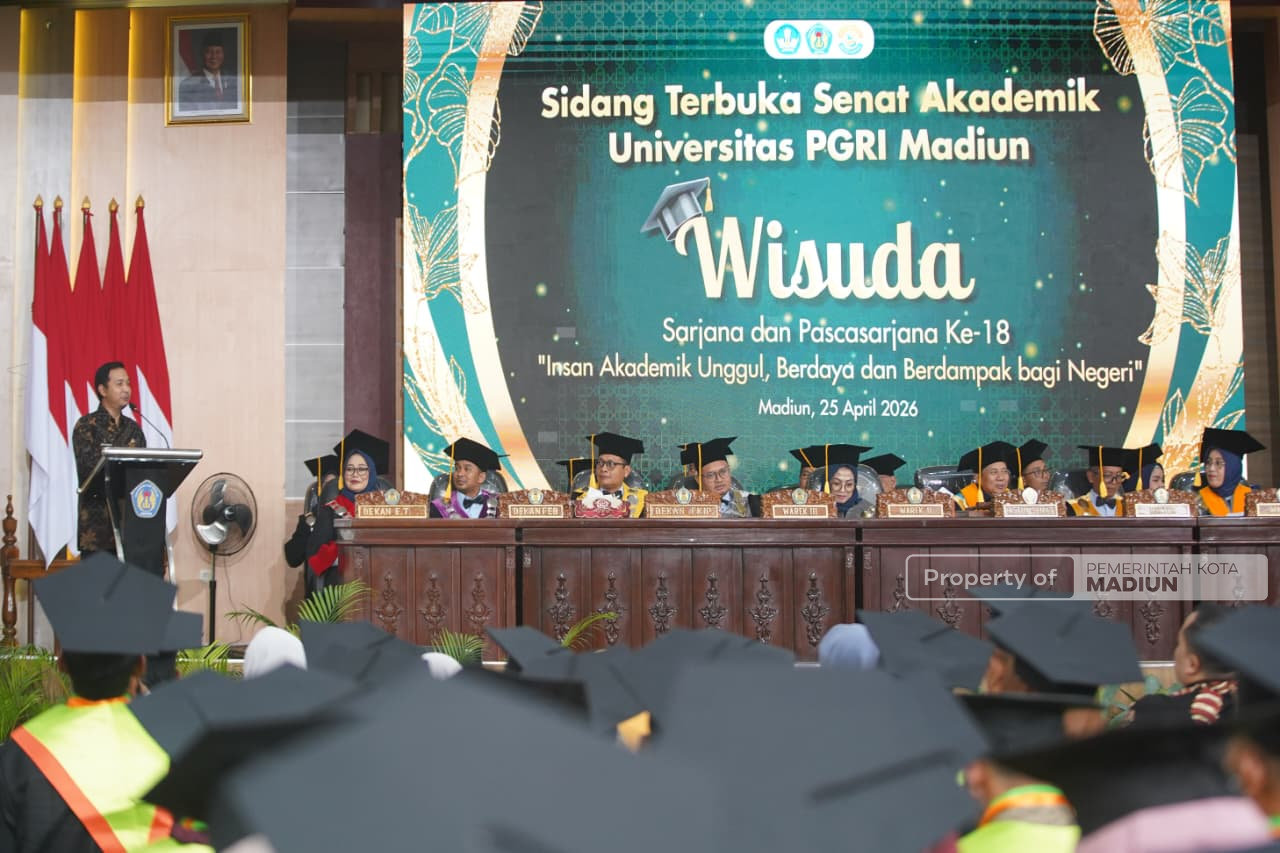 Hadiri Wisuda Unipma, Plt Wali Kota Kita Entaskan Kemiskinan Melalui Pendidikan