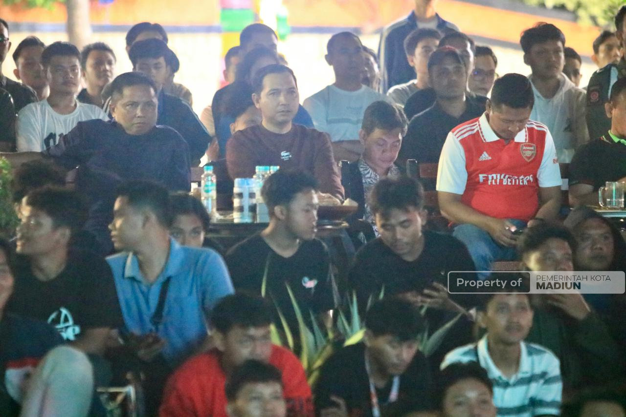 Nobar Final Liga Champions, Plt Wali Kota Turut Larut Bersama Masyarakat