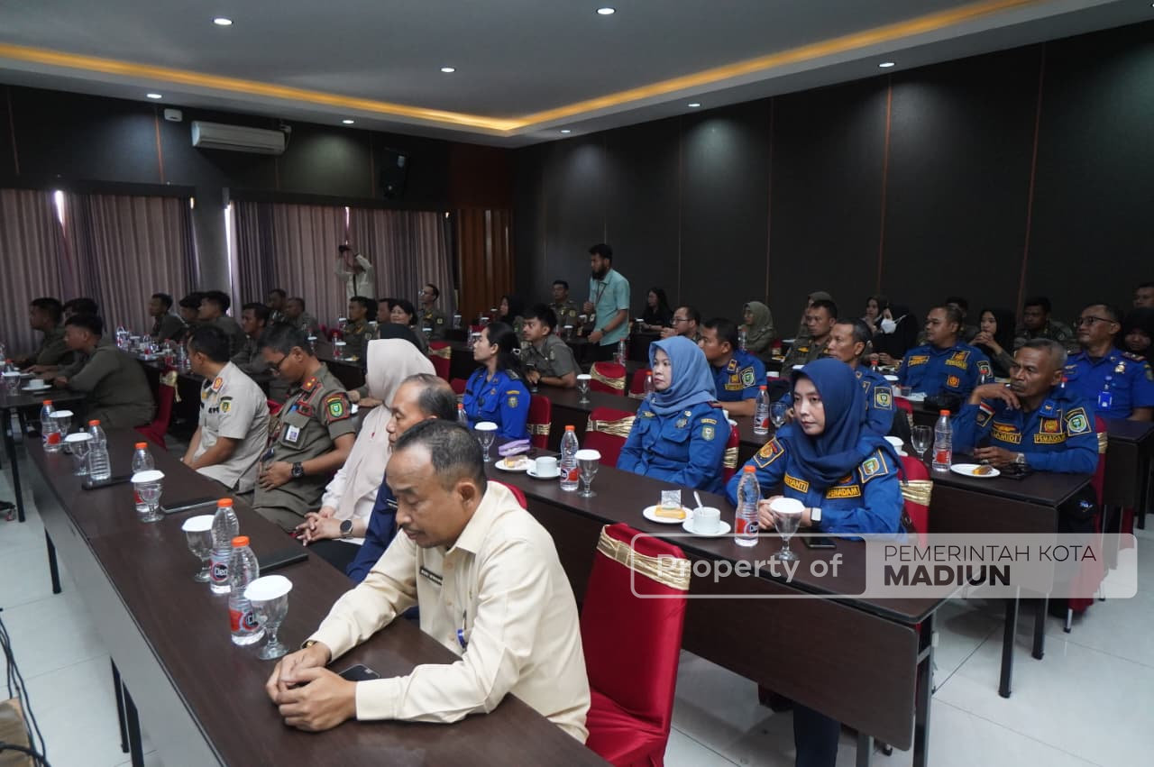 Buka Bimtek Satpol PP dan Damkar, Wakil Wali Kota Madiun Tekankan Pelayanan bagi Masyarakat