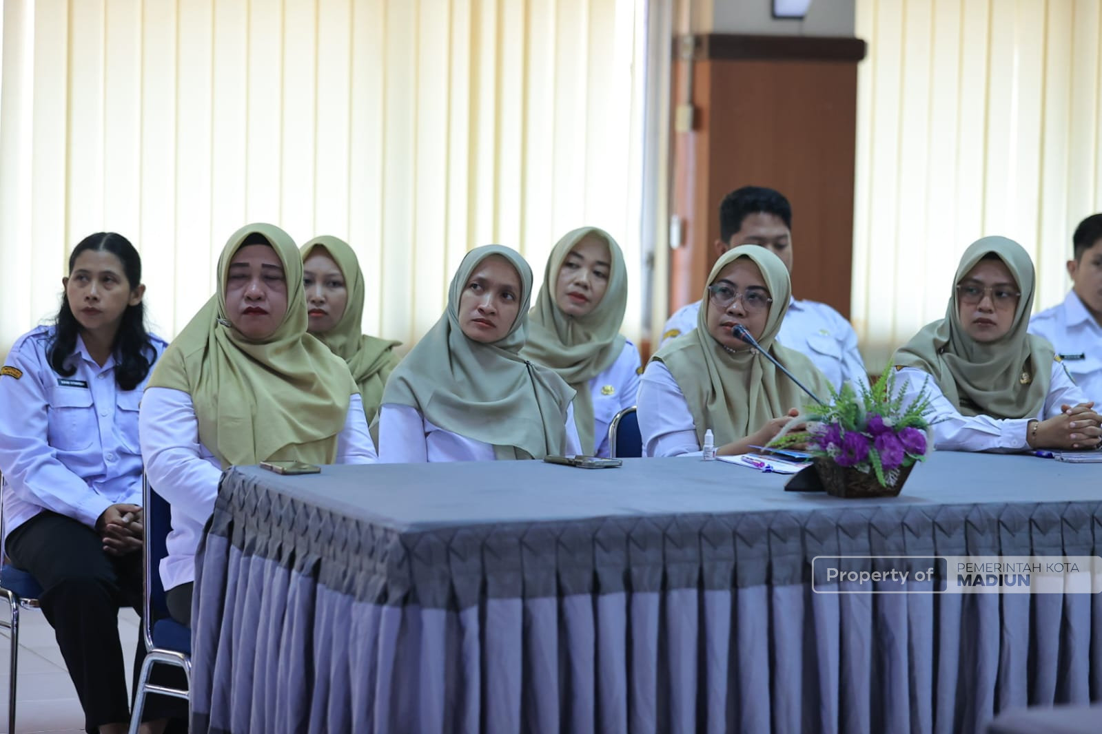 Gelar Pembinaan, Plt Wali Kota Harap Karyawan Bakesbangpol Solid dan Kompak