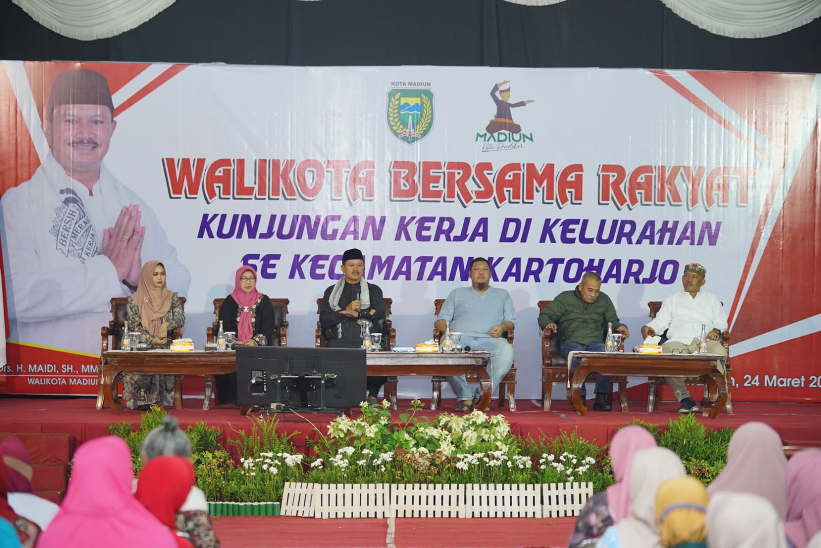 Di Kelurahan Pilangbango, Wali Kota Maidi Sambang Warga Hingga Bagi Sembako