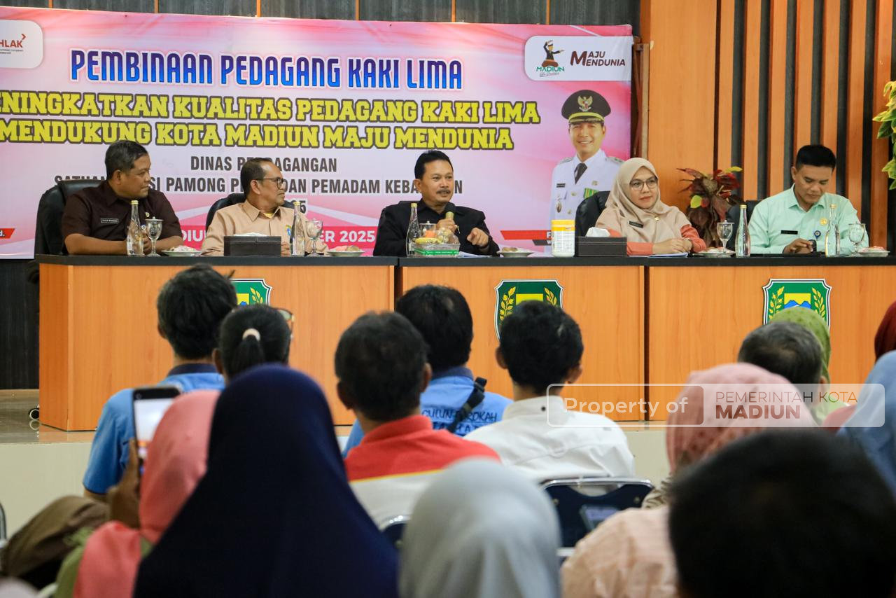 Lewat Pembinaan, Wali Kota Madiun Dorong PKL Naik Kelas