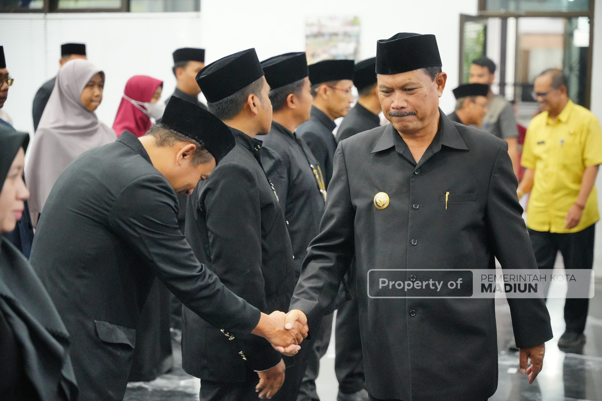 Isi Sejumlah Jabatan Kosong, Wali Kota Mutasi 58 Pejabat Administrator dan Pejabat Pengawas