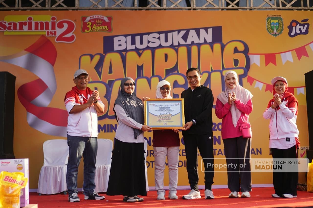 Plt Wali Kota Madiun Hadiri Blusukan Kampung Bangkit, Warga Gulun Antusias Ikuti Jalan Santai