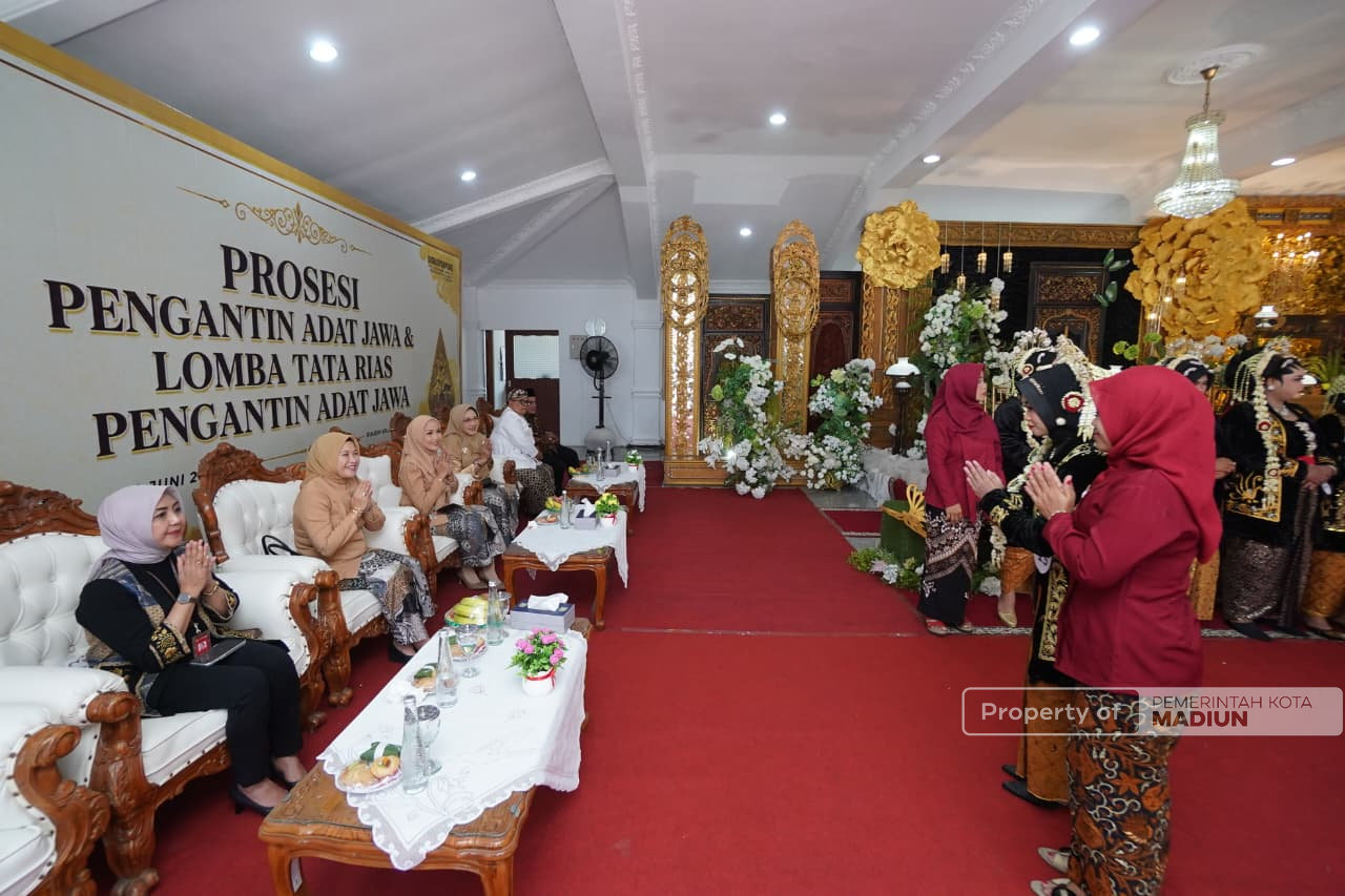 Lestarikan Warisan Budaya, Pemkot Madiun Hadirkan Prosesi Akad Nikah dan Lomba Tata Rias Pengantin Adat dalam Rangka HUT ke-108