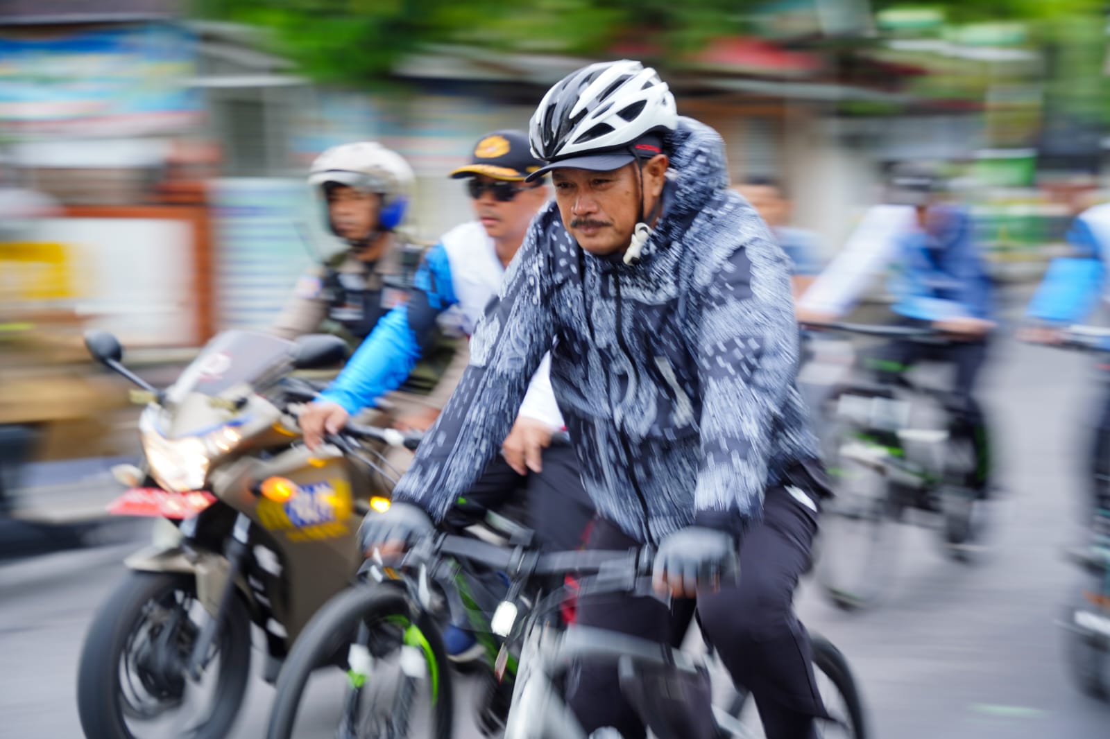 Gowes di Tiga Kelurahan, Wali Kota Pastikan Usulan Tepat Sasaran