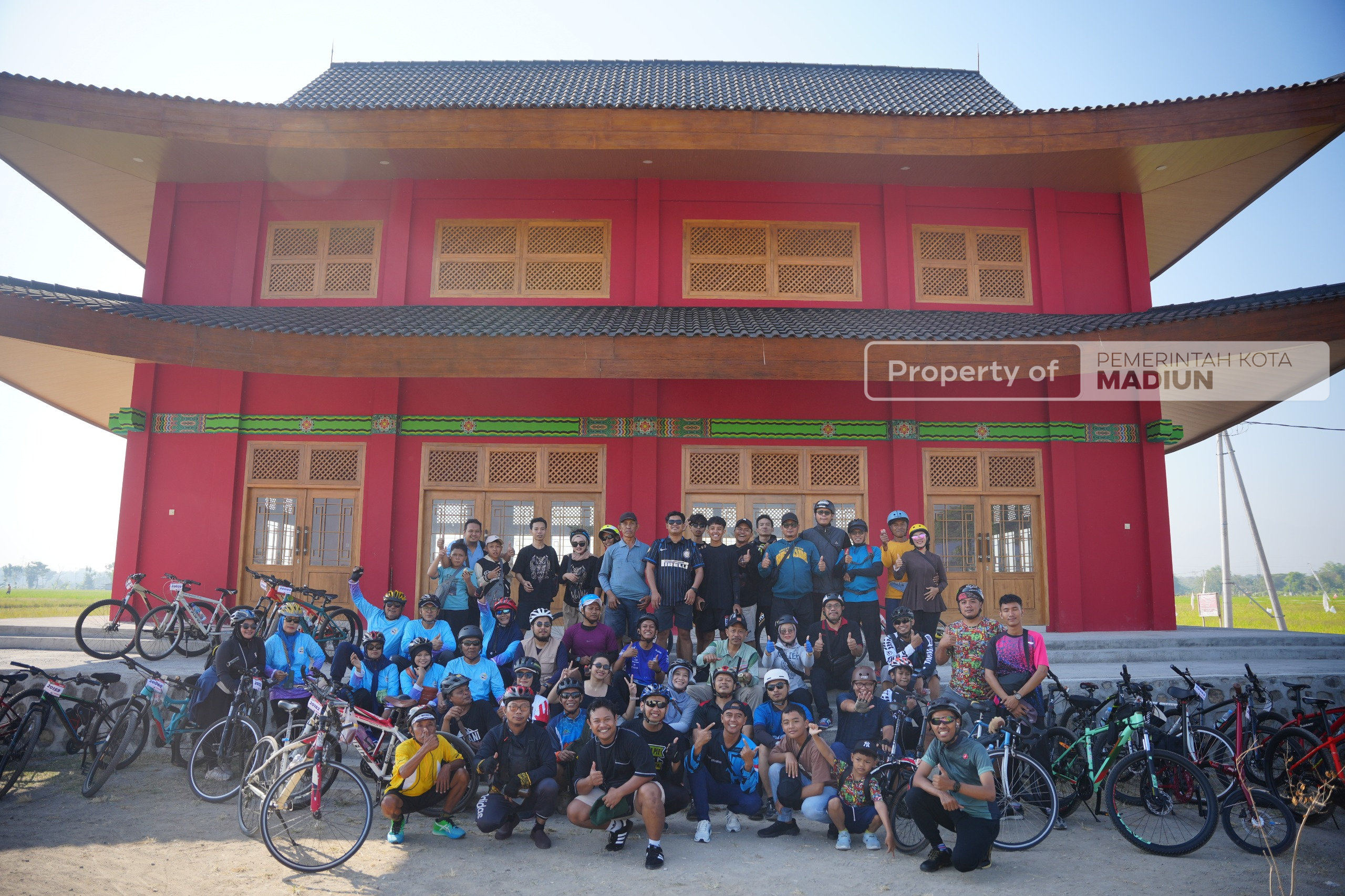 Ratusan Peserta Turut Jelajahi Kota Pendekar Lewat Madiun Discovery Bike 2026