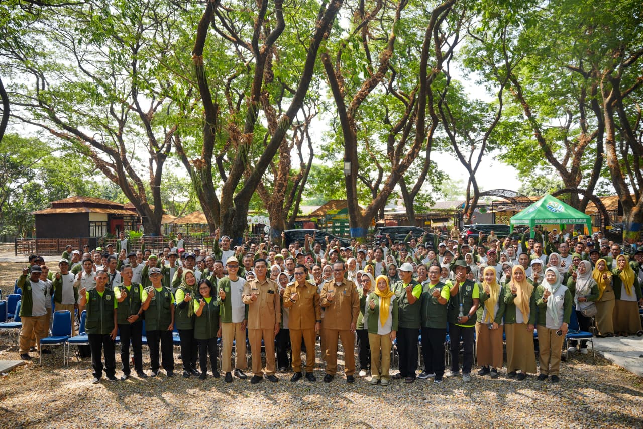 DLH Jadi Teladan Gerakan Pilah Sampah, Perkuat Langkah Kota Madiun Menuju Zero Waste 2027