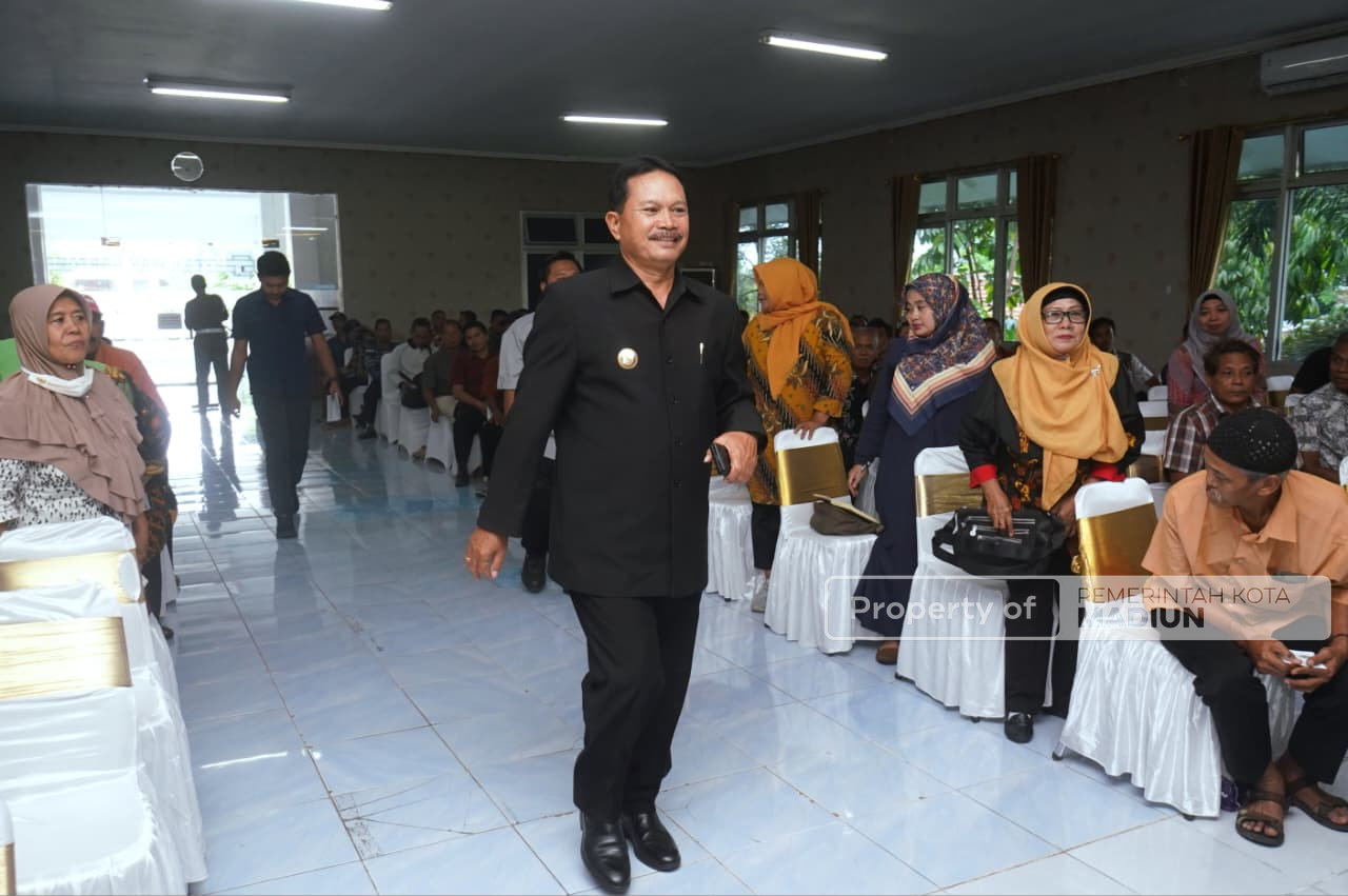 Monev Proyek Strategis di Kecamatan Kartoharjo, Wali Kota Madiun Tekankan Kesesuaian Pekerjaan