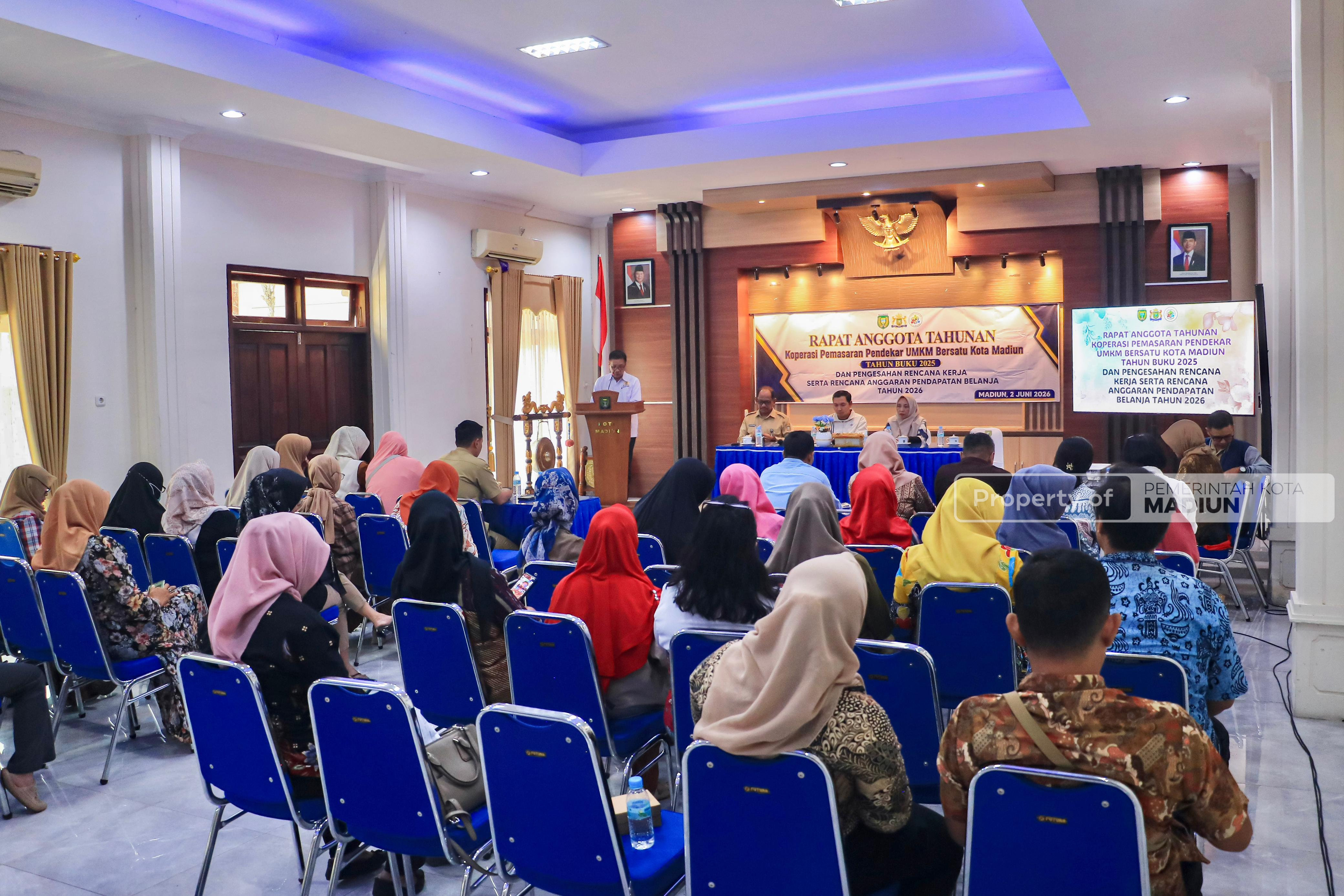 Hadiri RAT Koperasi Pendekar, Plt Wali Kota Dorong Koperasi Jadi Motor Penggerak UMKM Naik Kelas