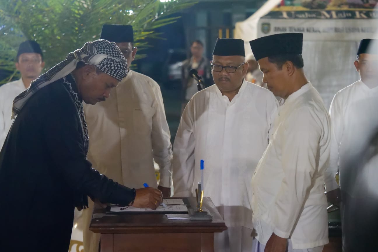 Lantik Delapan Pejabat Pimpinan Tinggi, Wali Kota : yang Kosong Segera Kita Isi